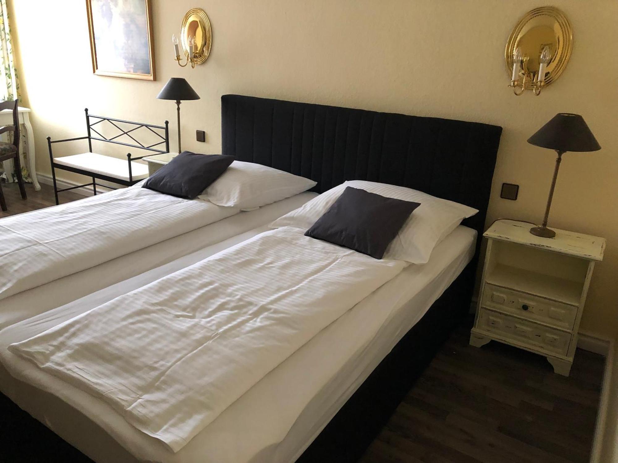 Schoekel'S Hotel Und Restaurant Elze Zewnętrze zdjęcie