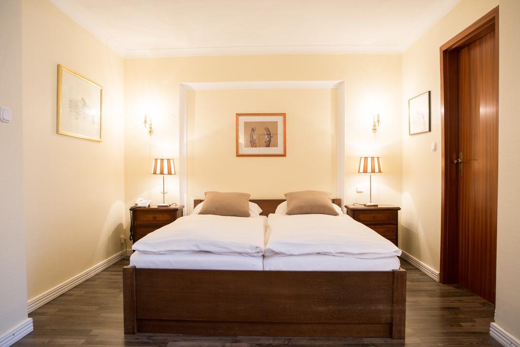 Schoekel'S Hotel Und Restaurant Elze Zewnętrze zdjęcie