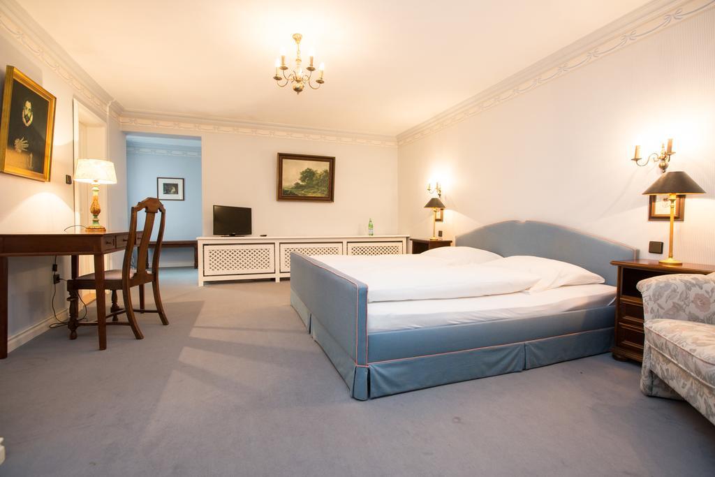 Schoekel'S Hotel Und Restaurant Elze Zewnętrze zdjęcie